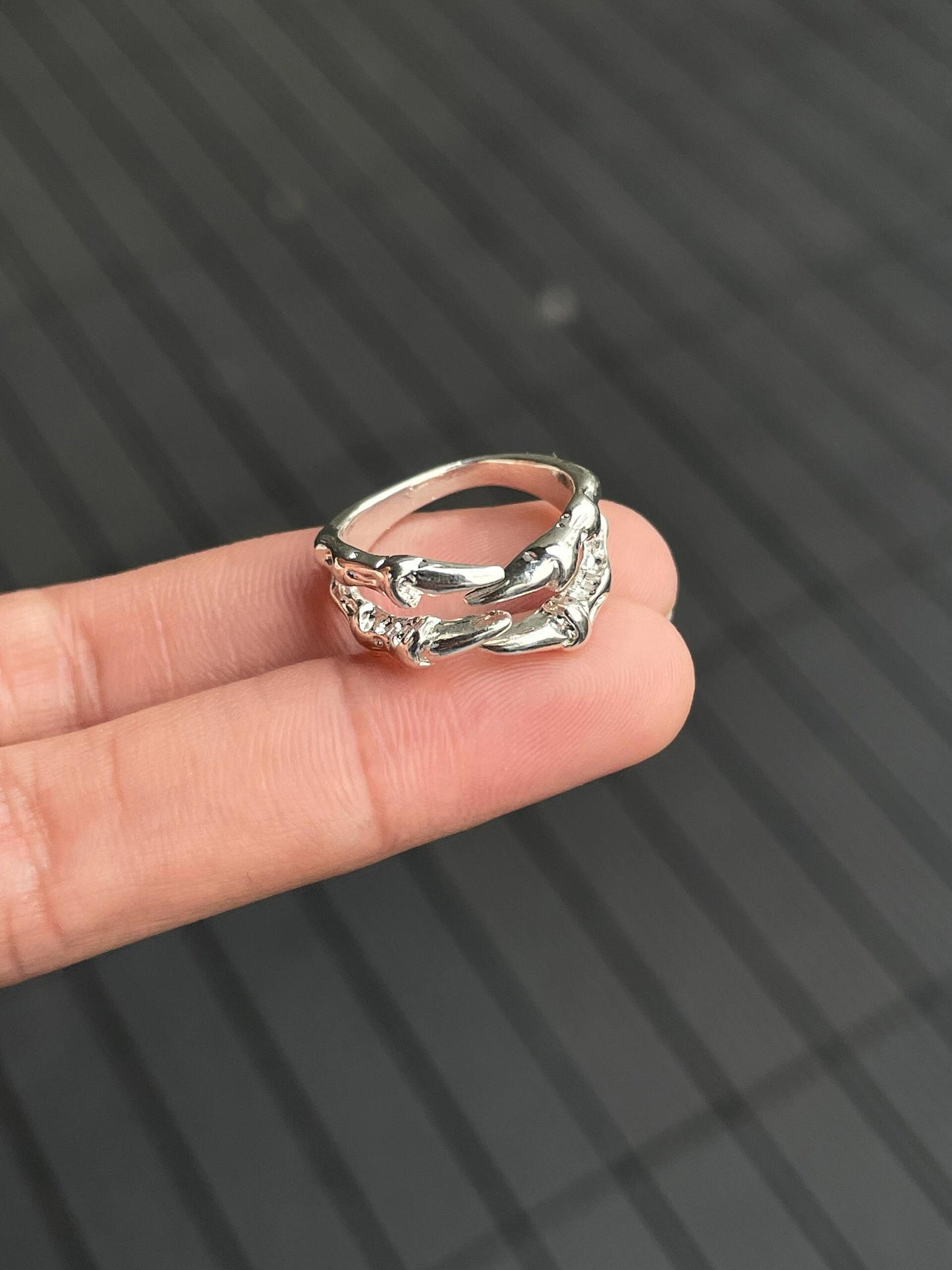 Vulture Grip Adjustable Ring