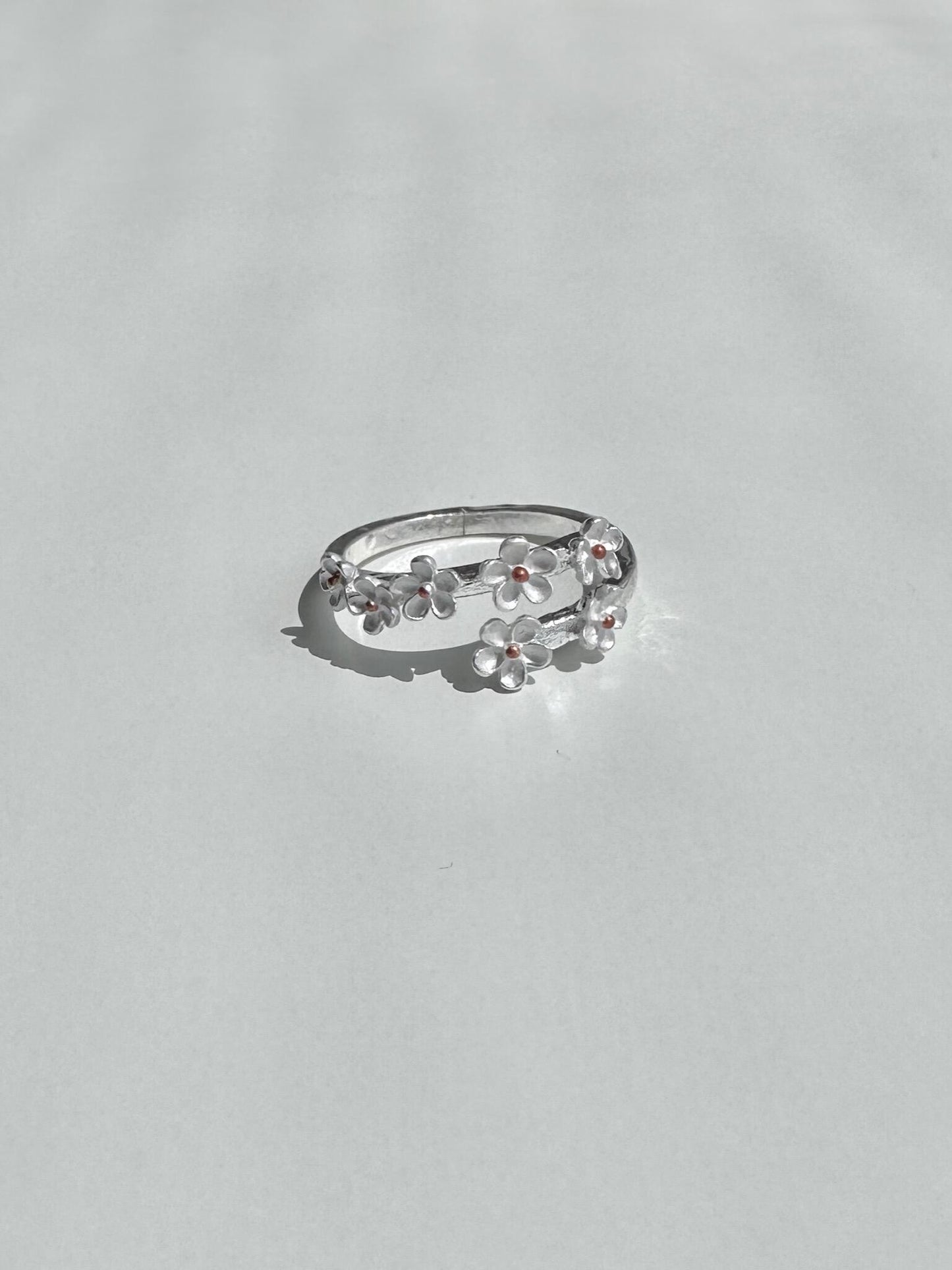 Daisy Daydream Adjustable Ring