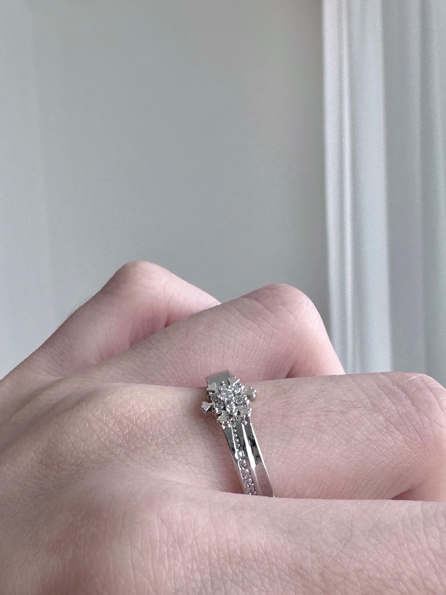 Snowflake Bloom Adjustable Ring