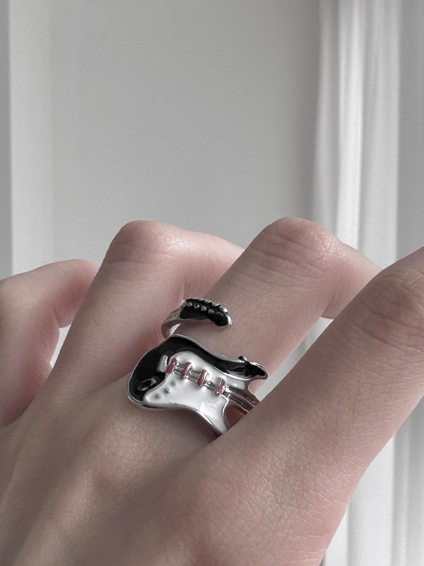 Guitar Muse Adjustable Ring