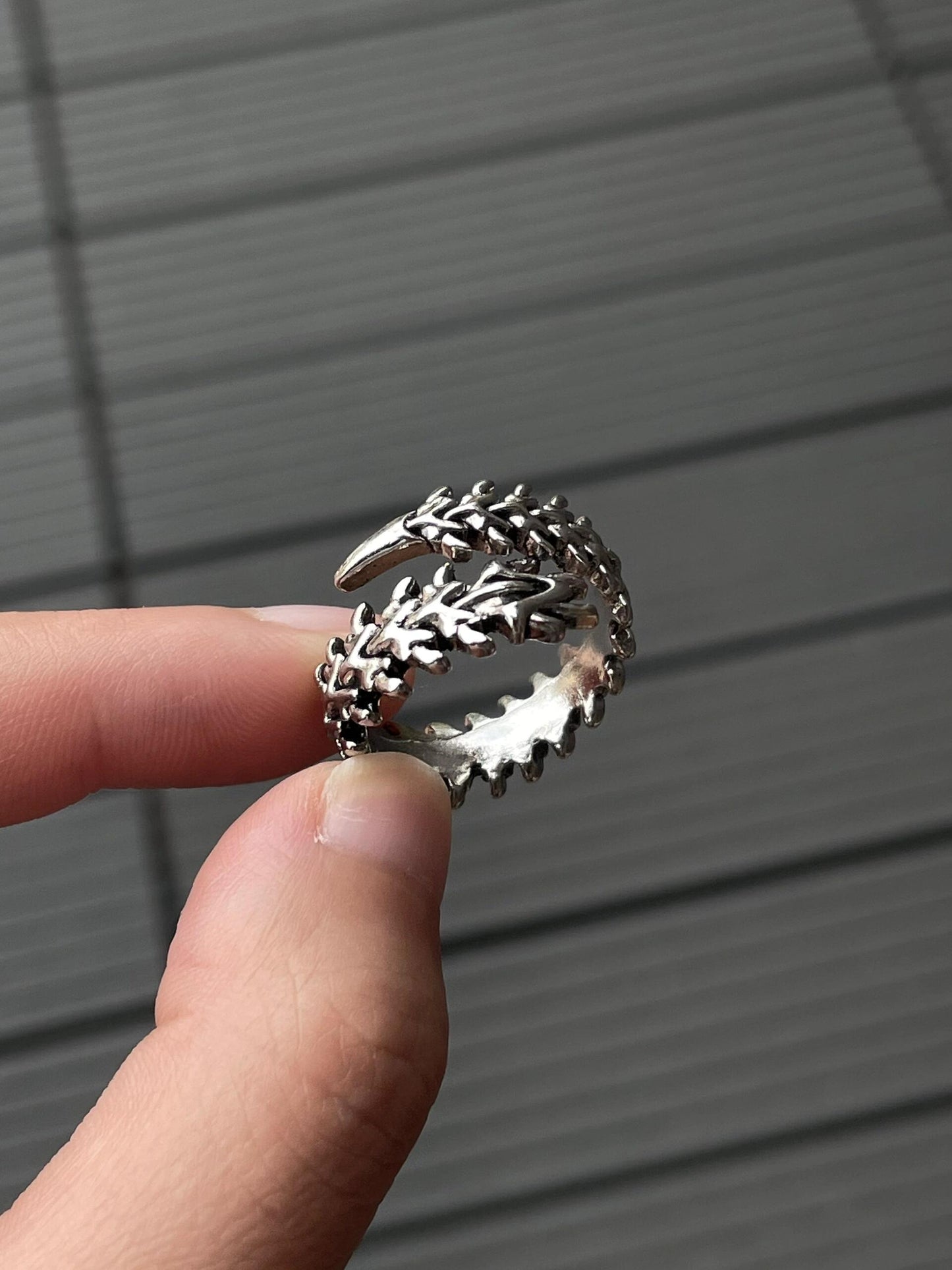 Shadowbind Adjustable Ring