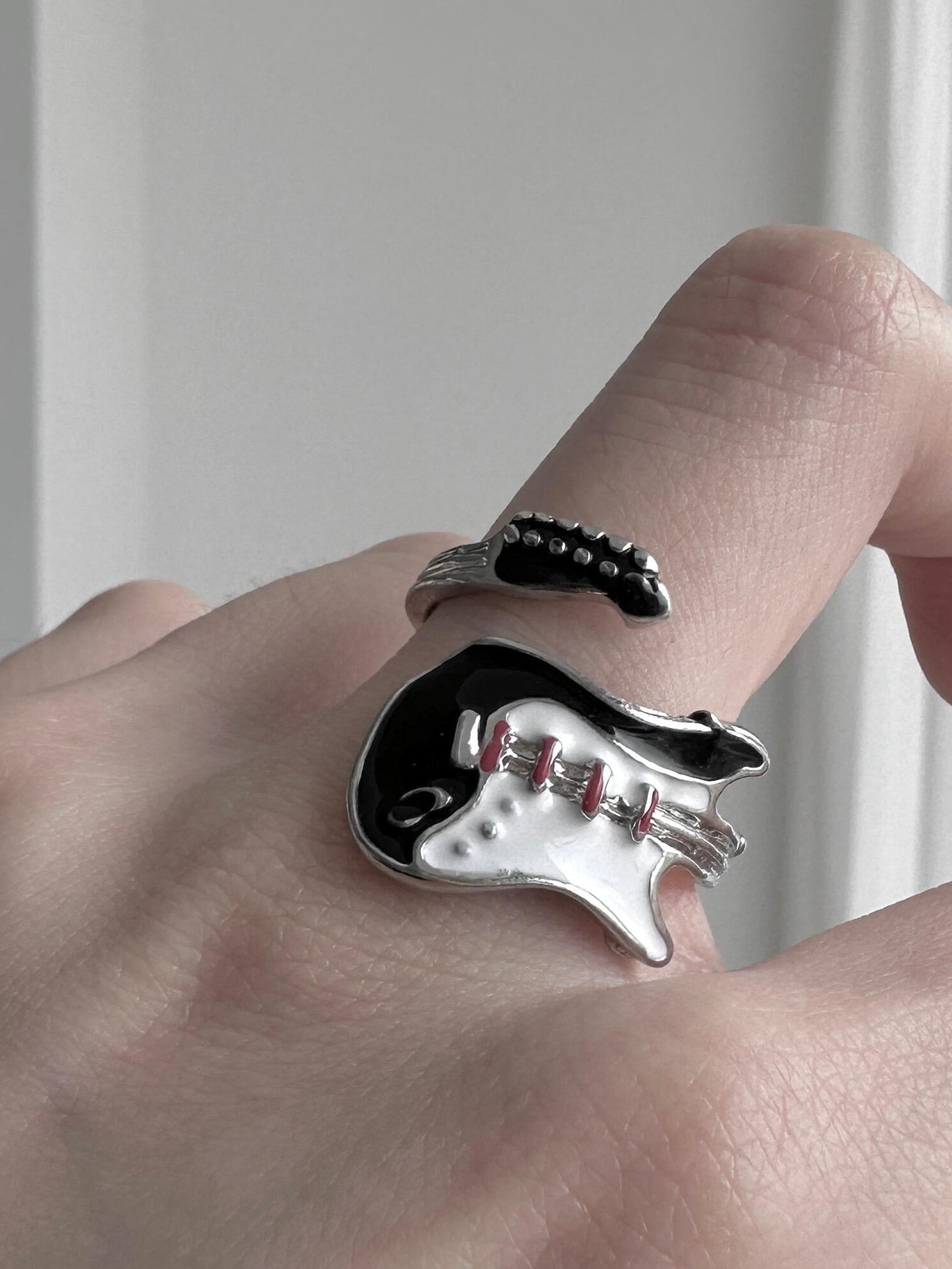 Guitar Muse Adjustable Ring
