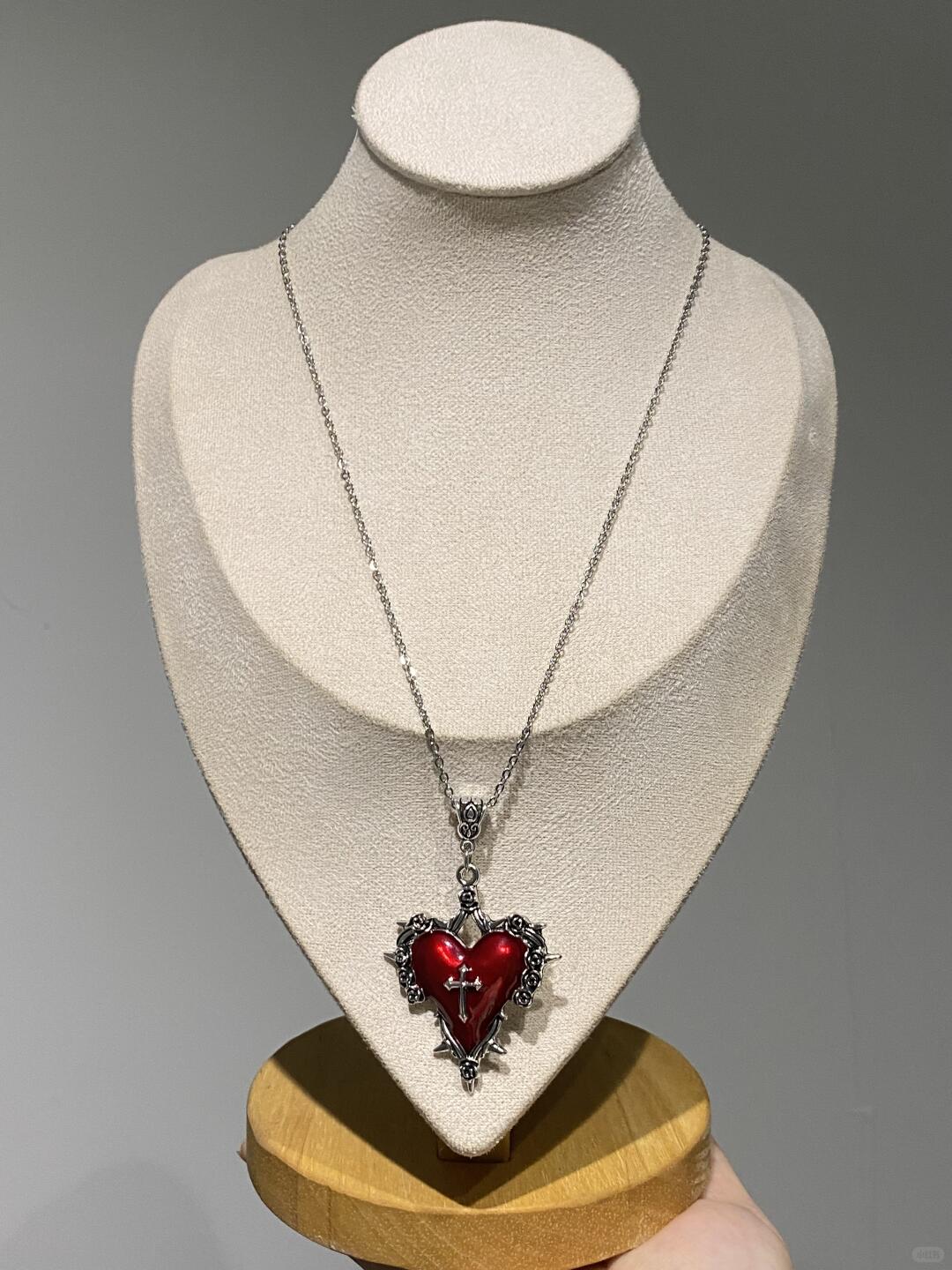 Redveil Heart Necklace