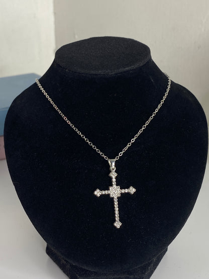 Semplice Cross Necklace