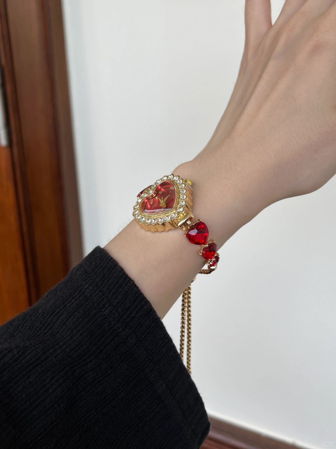 Scarlet Heart Watch